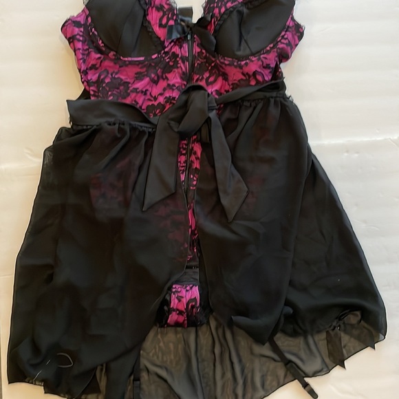 RAVENWARE Bodysuit/Bustier/Garter Belt w/Skirt, Costume: Plus Size 1XL - Picture 10 of 16